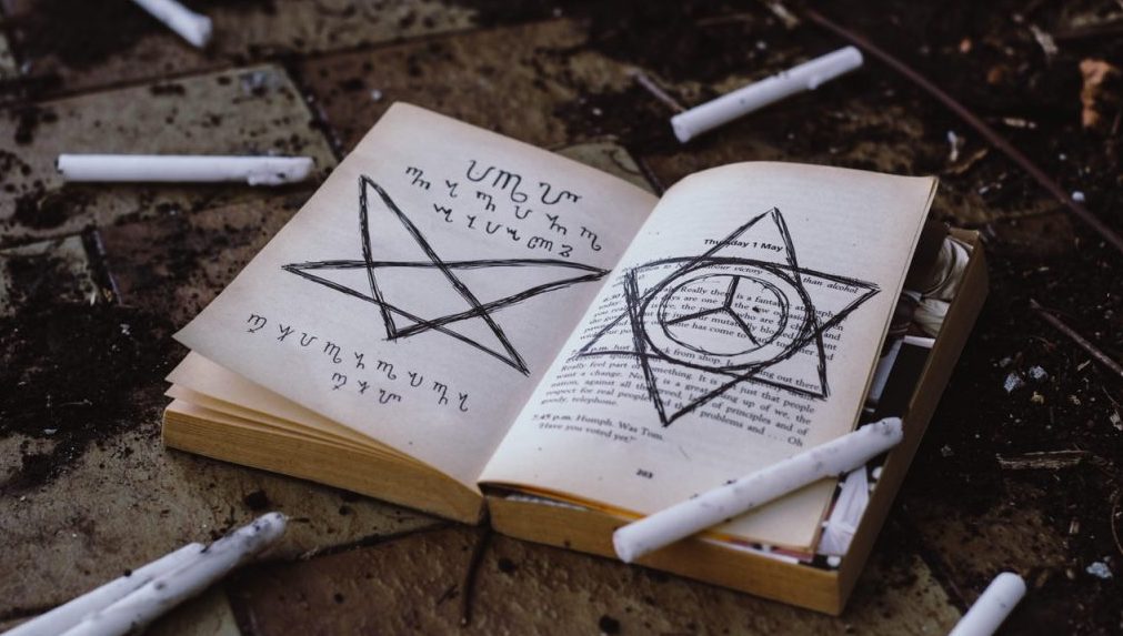 Drawing Down Dreams: Working With Sigil Magick